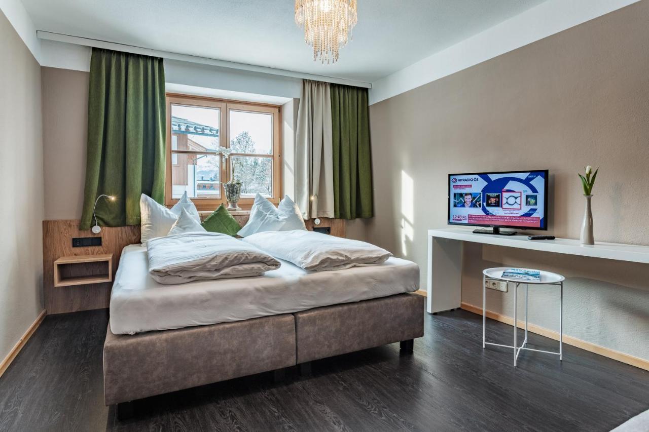 Active Chalet Maria Alm am Steinernen Meer Ngoại thất bức ảnh